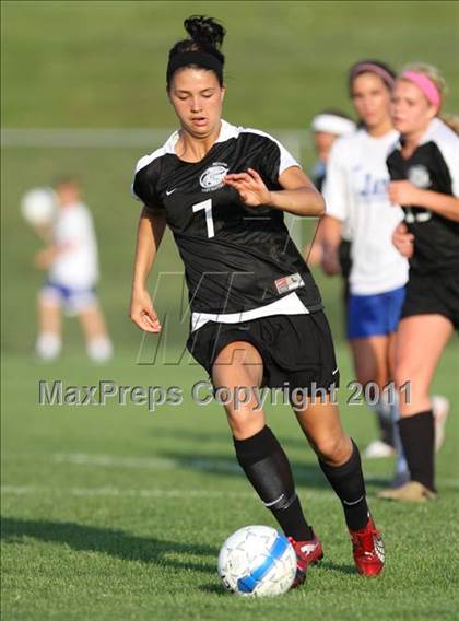 Thumbnail 2 in Liberty vs Raymore-Peculiar photogallery.
