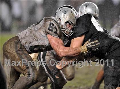 Thumbnail 1 in De La Salle vs. Servite (CIF State Open Division Final) photogallery.