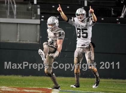 Thumbnail 2 in De La Salle vs. Servite (CIF State Open Division Final) photogallery.