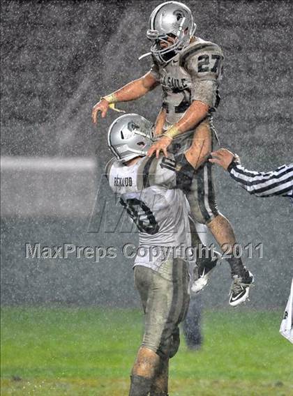 Thumbnail 3 in De La Salle vs. Servite (CIF State Open Division Final) photogallery.