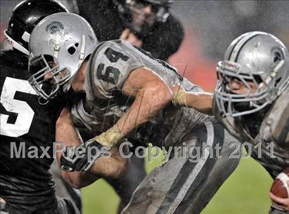 Thumbnail 1 in De La Salle vs. Servite (CIF State Open Division Final) photogallery.
