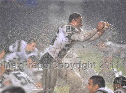 Thumbnail 2 in De La Salle vs. Servite (CIF State Open Division Final) photogallery.