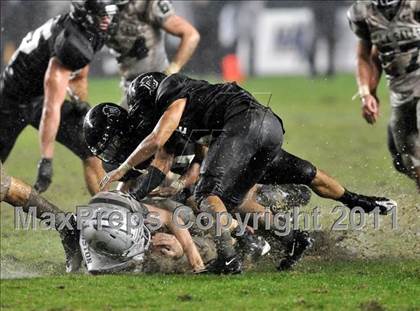 Thumbnail 1 in De La Salle vs. Servite (CIF State Open Division Final) photogallery.