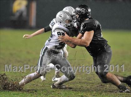 Thumbnail 2 in De La Salle vs. Servite (CIF State Open Division Final) photogallery.