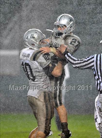 Thumbnail 1 in De La Salle vs. Servite (CIF State Open Division Final) photogallery.