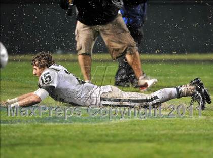 Thumbnail 3 in De La Salle vs. Servite (CIF State Open Division Final) photogallery.
