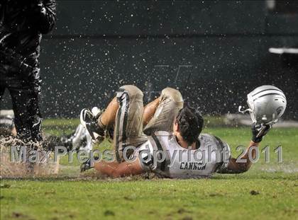 Thumbnail 3 in De La Salle vs. Servite (CIF State Open Division Final) photogallery.