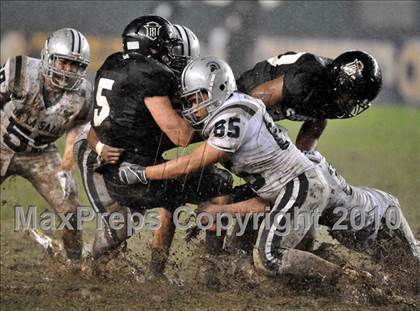 Thumbnail 1 in De La Salle vs. Servite (CIF State Open Division Final) photogallery.