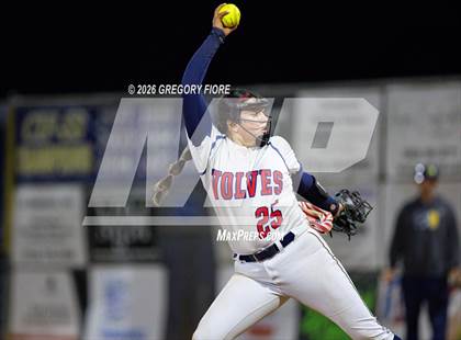 Thumbnail 1 in Notre Dame (SO) vs. King photogallery.