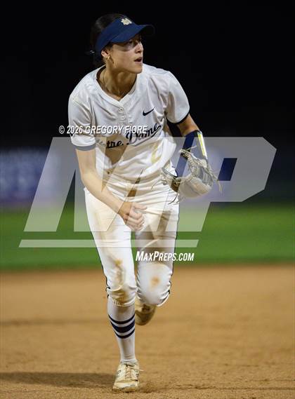 Thumbnail 2 in Notre Dame (SO) vs. King photogallery.