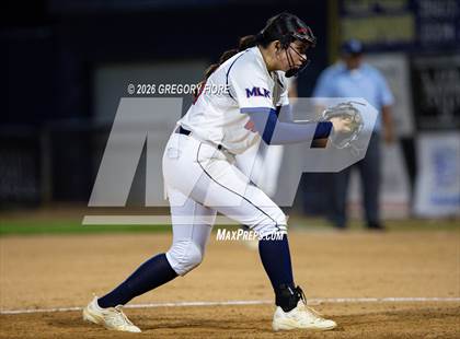 Thumbnail 2 in Notre Dame (SO) vs. King photogallery.