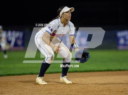 Thumbnail 1 in Notre Dame (SO) vs. King photogallery.