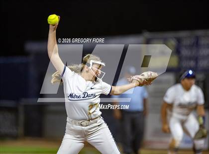 Thumbnail 1 in Notre Dame (SO) vs. King photogallery.