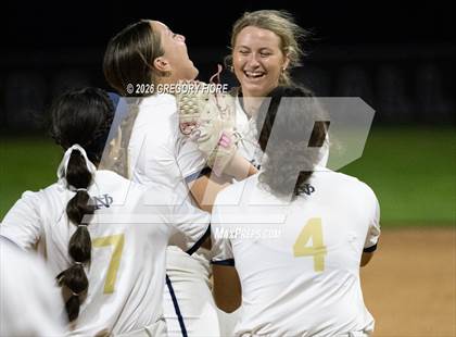 Thumbnail 2 in Notre Dame (SO) vs. King photogallery.