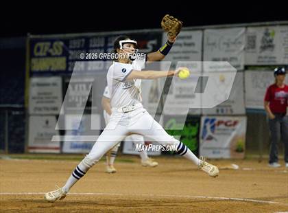 Thumbnail 1 in Notre Dame (SO) vs. King photogallery.