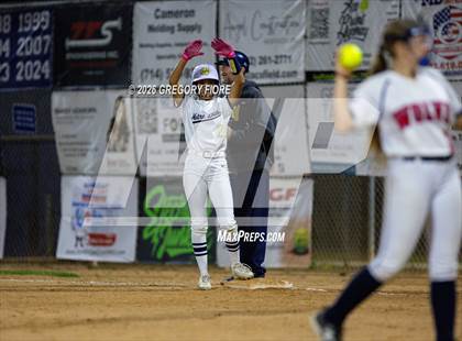 Thumbnail 3 in Notre Dame (SO) vs. King photogallery.