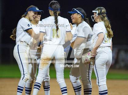 Thumbnail 1 in Notre Dame (SO) vs. King photogallery.