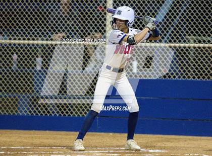 Thumbnail 1 in Notre Dame (SO) vs. King photogallery.