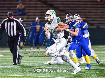 Thumbnail 1 in Brock vs. Wall (UIL 3A Regional Playoff) photogallery.