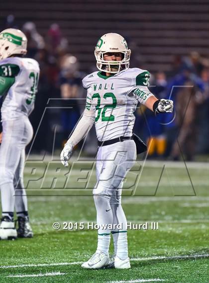 Thumbnail 2 in Brock vs. Wall (UIL 3A Regional Playoff) photogallery.