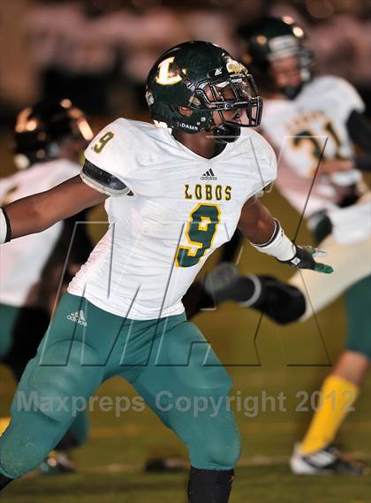 Thumbnail 2 in Dallas Jesuit vs. Longview (UIL 5A Division 2 Area Playoff) photogallery.