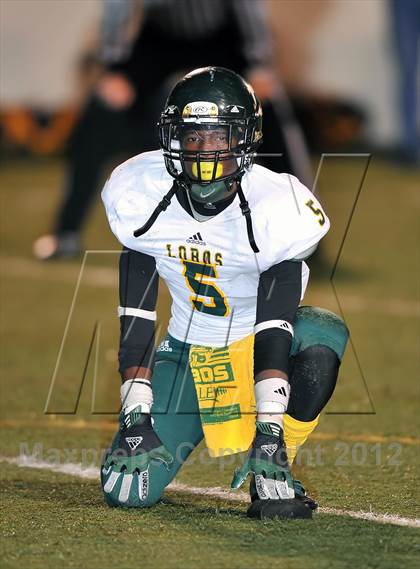 Thumbnail 1 in Dallas Jesuit vs. Longview (UIL 5A Division 2 Area Playoff) photogallery.