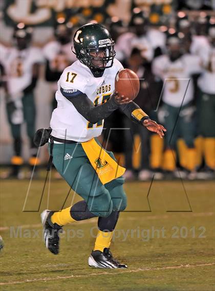 Thumbnail 1 in Dallas Jesuit vs. Longview (UIL 5A Division 2 Area Playoff) photogallery.