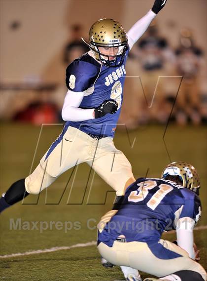 Thumbnail 1 in Dallas Jesuit vs. Longview (UIL 5A Division 2 Area Playoff) photogallery.