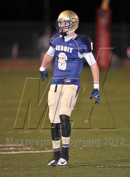 Thumbnail 1 in Dallas Jesuit vs. Longview (UIL 5A Division 2 Area Playoff) photogallery.