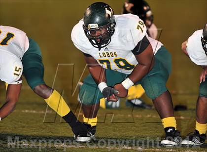 Thumbnail 2 in Dallas Jesuit vs. Longview (UIL 5A Division 2 Area Playoff) photogallery.