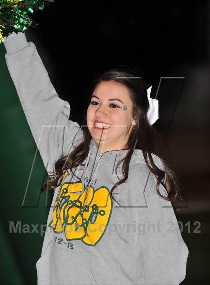 Thumbnail 2 in Dallas Jesuit vs. Longview (UIL 5A Division 2 Area Playoff) photogallery.