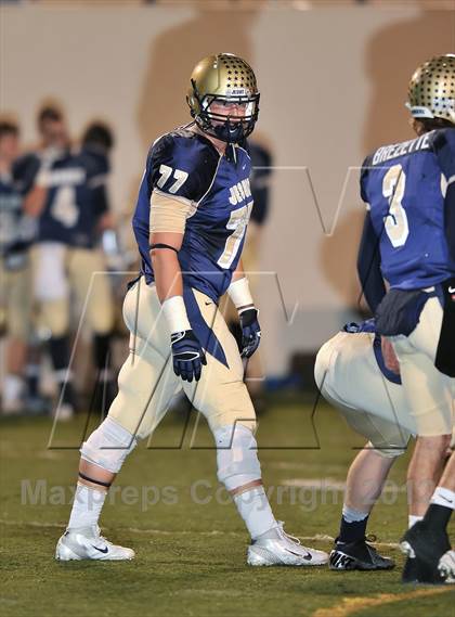 Thumbnail 3 in Dallas Jesuit vs. Longview (UIL 5A Division 2 Area Playoff) photogallery.