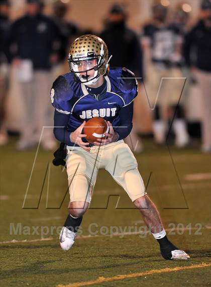 Thumbnail 3 in Dallas Jesuit vs. Longview (UIL 5A Division 2 Area Playoff) photogallery.