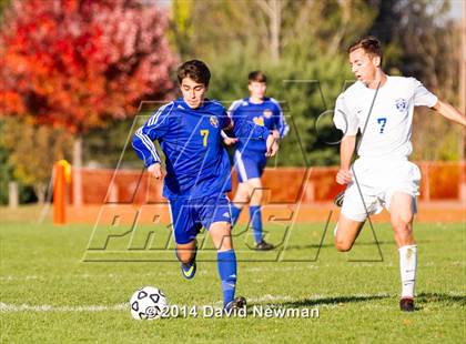 Thumbnail 2 in Newtown @ Glastonbury (CIAC Class LL 1st Round) photogallery.