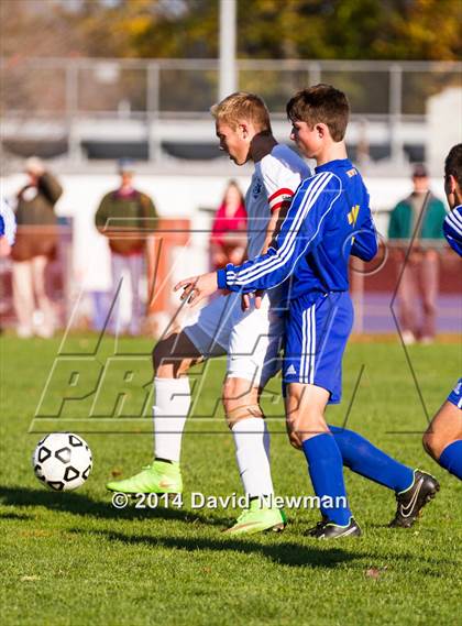 Thumbnail 1 in Newtown @ Glastonbury (CIAC Class LL 1st Round) photogallery.