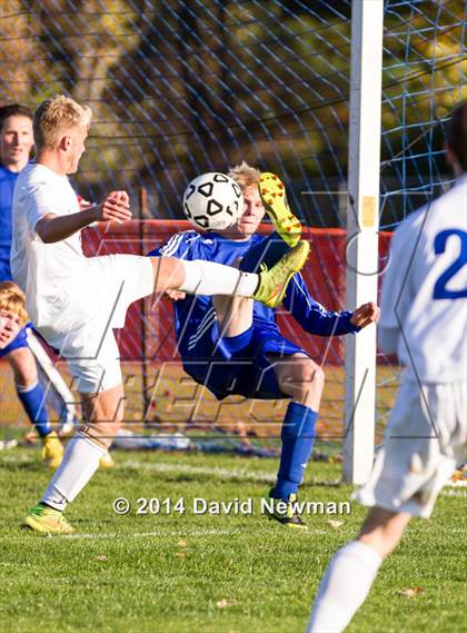 Thumbnail 3 in Newtown @ Glastonbury (CIAC Class LL 1st Round) photogallery.