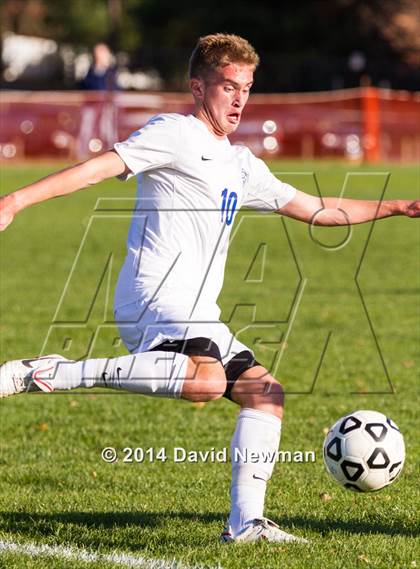 Thumbnail 2 in Newtown @ Glastonbury (CIAC Class LL 1st Round) photogallery.