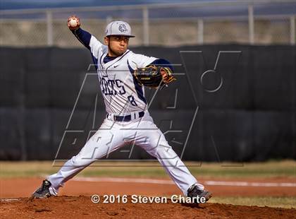 Thumbnail 3 in Onate @ Silver photogallery.