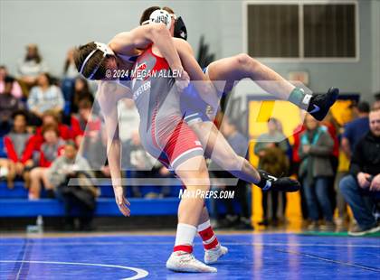 Thumbnail 3 in Brookville High School Meet photogallery.