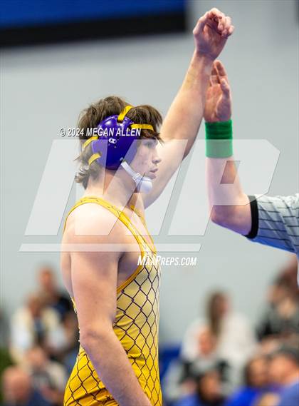 Thumbnail 2 in Brookville High School Meet photogallery.