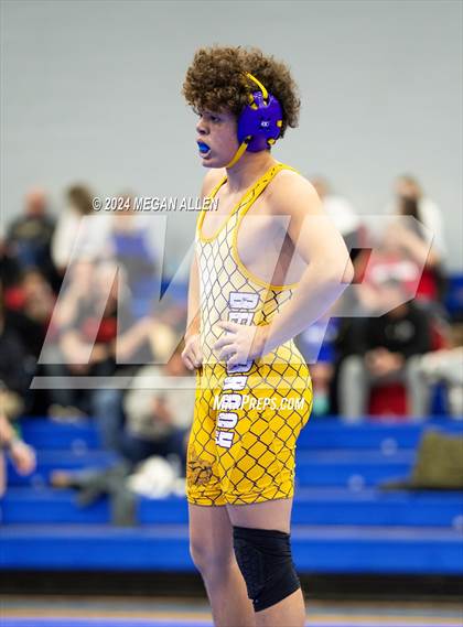 Thumbnail 3 in Brookville High School Meet photogallery.