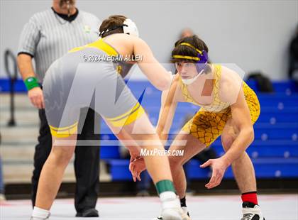 Thumbnail 3 in Brookville High School Meet photogallery.