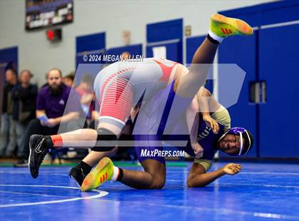 Thumbnail 2 in Brookville High School Meet photogallery.