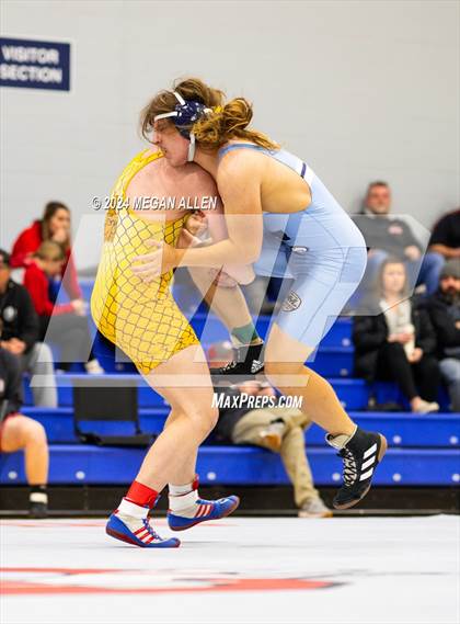 Thumbnail 1 in Brookville High School Meet photogallery.