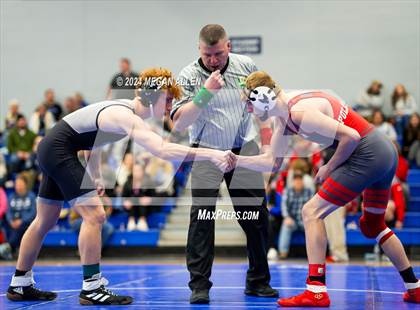 Thumbnail 1 in Brookville High School Meet photogallery.