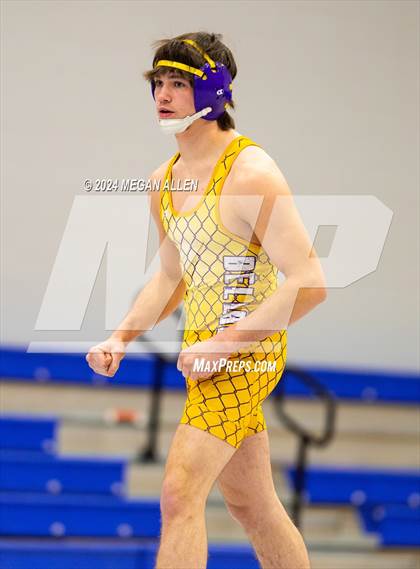Thumbnail 2 in Brookville High School Meet photogallery.