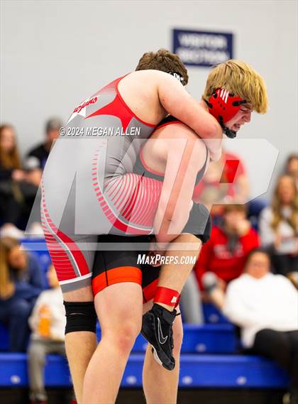 Thumbnail 3 in Brookville High School Meet photogallery.