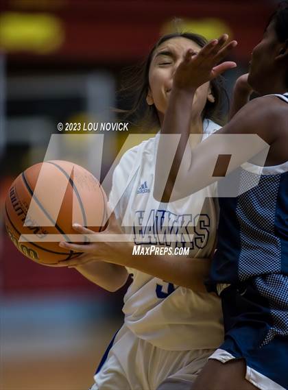 Thumbnail 3 in Santa Fe Prep/Santa Fe Waldorf vs. Laguna Acoma photogallery.