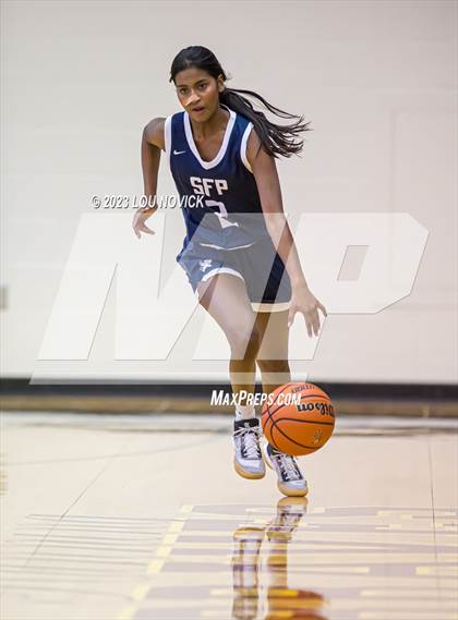 Thumbnail 3 in Santa Fe Prep/Santa Fe Waldorf vs. Laguna Acoma photogallery.