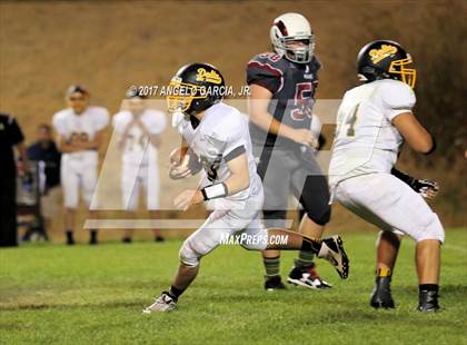 Thumbnail 2 in Delta vs Rio Vista (Bell Game) photogallery.